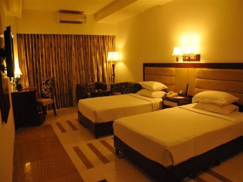 Rr Inn Palayankottai Exterior foto